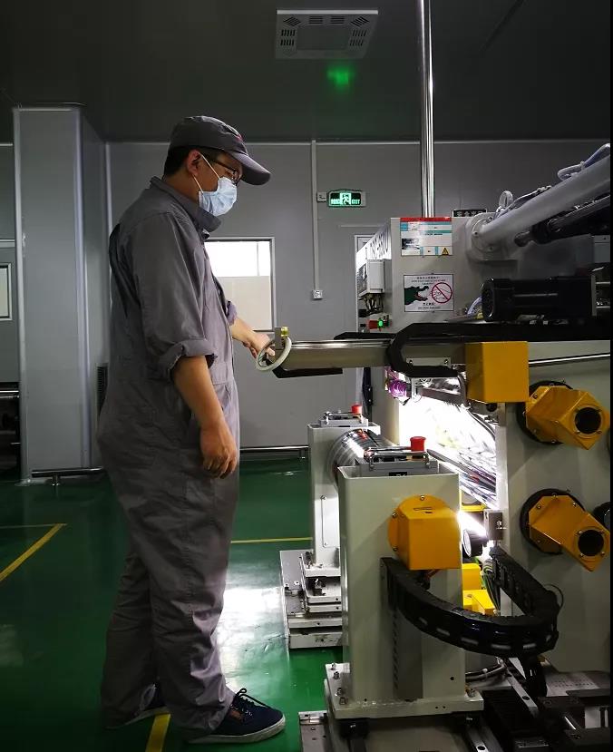 【2019年度BG大游荣誉体系先进典型系列报道七:佛塑科技东方电工膜分公司】勇当电容膜材料领潮者 踏上高质量发展新征程 【2019年度BG大游荣誉体系先进典型系列报道七:佛塑科技东方电工膜分公司】勇当电容膜材料领潮者 踏上高质量发展新征程