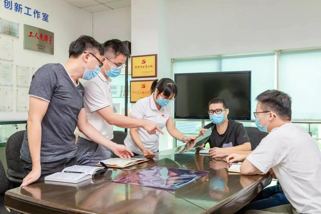 【BG大游集团“两优一先”典型事迹】广东省优秀共产党员周文贤：拳拳爱国心 匠心筑梦偏光视界