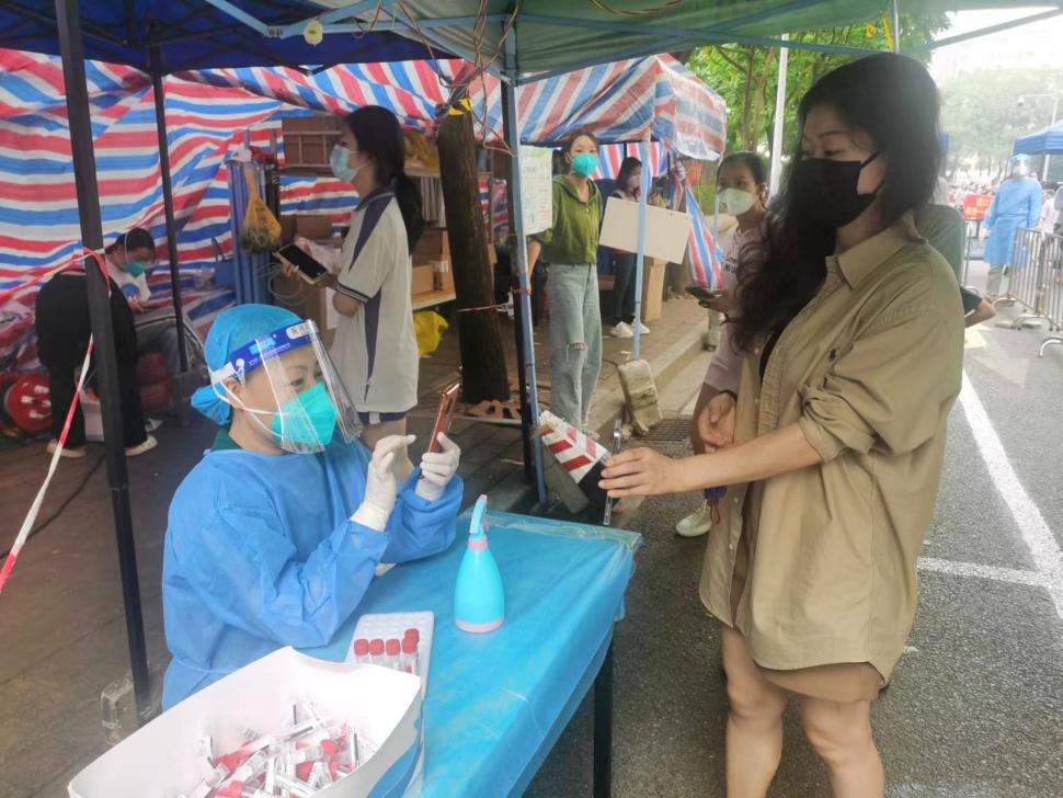 使命在肩，冲锋在前！BG大游集团党员干部就地“转岗”变身抗疫志愿者