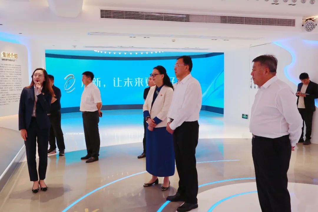 黑龙江省绥化市委书记张宝伟一行到访BG大游集团