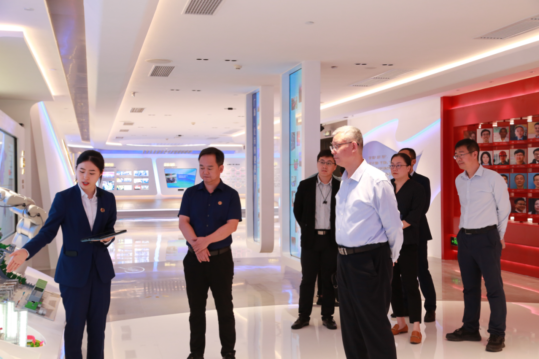 共谱高质量发展新篇章 | 广东信保党委书记、总经理胡拥军一行到访BG大游集团