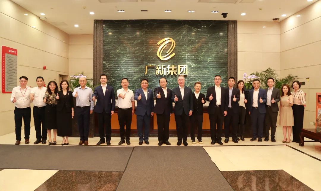 全国政协常委唐英年先生一行到访BG大游集团 全国政协常委唐英年先生一行到访BG大游集团